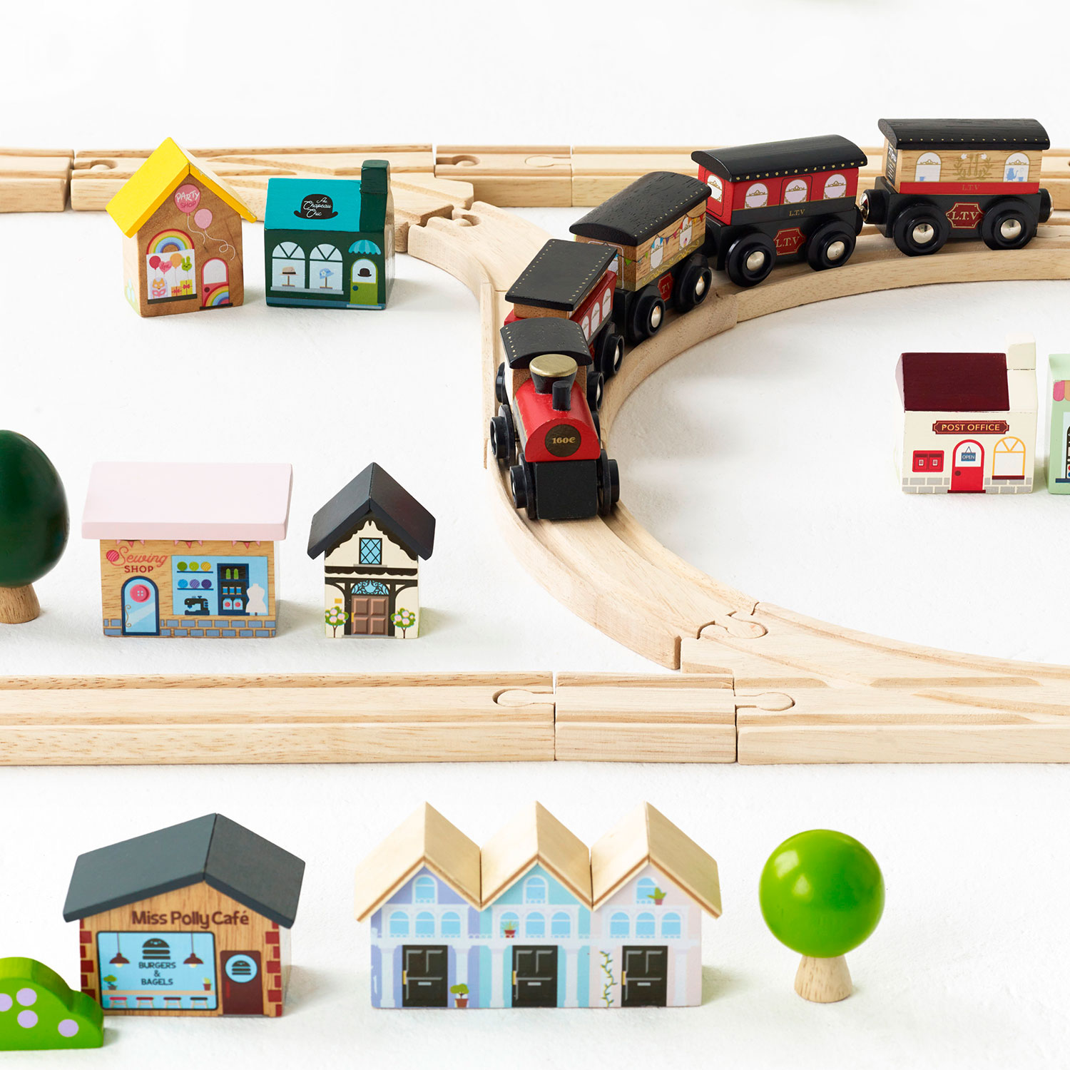 Le Toy Van London Train Set